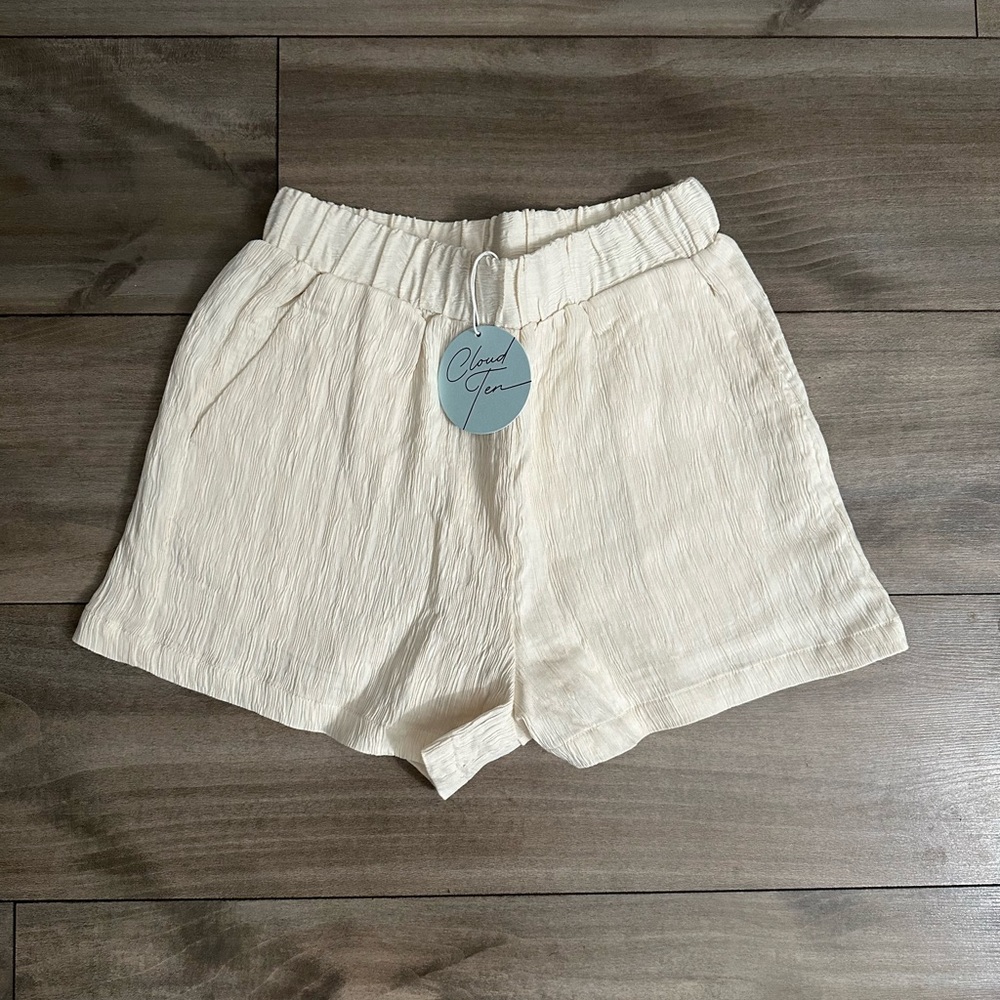 The Post- Cloud Ten Gauzed Cream Shorts